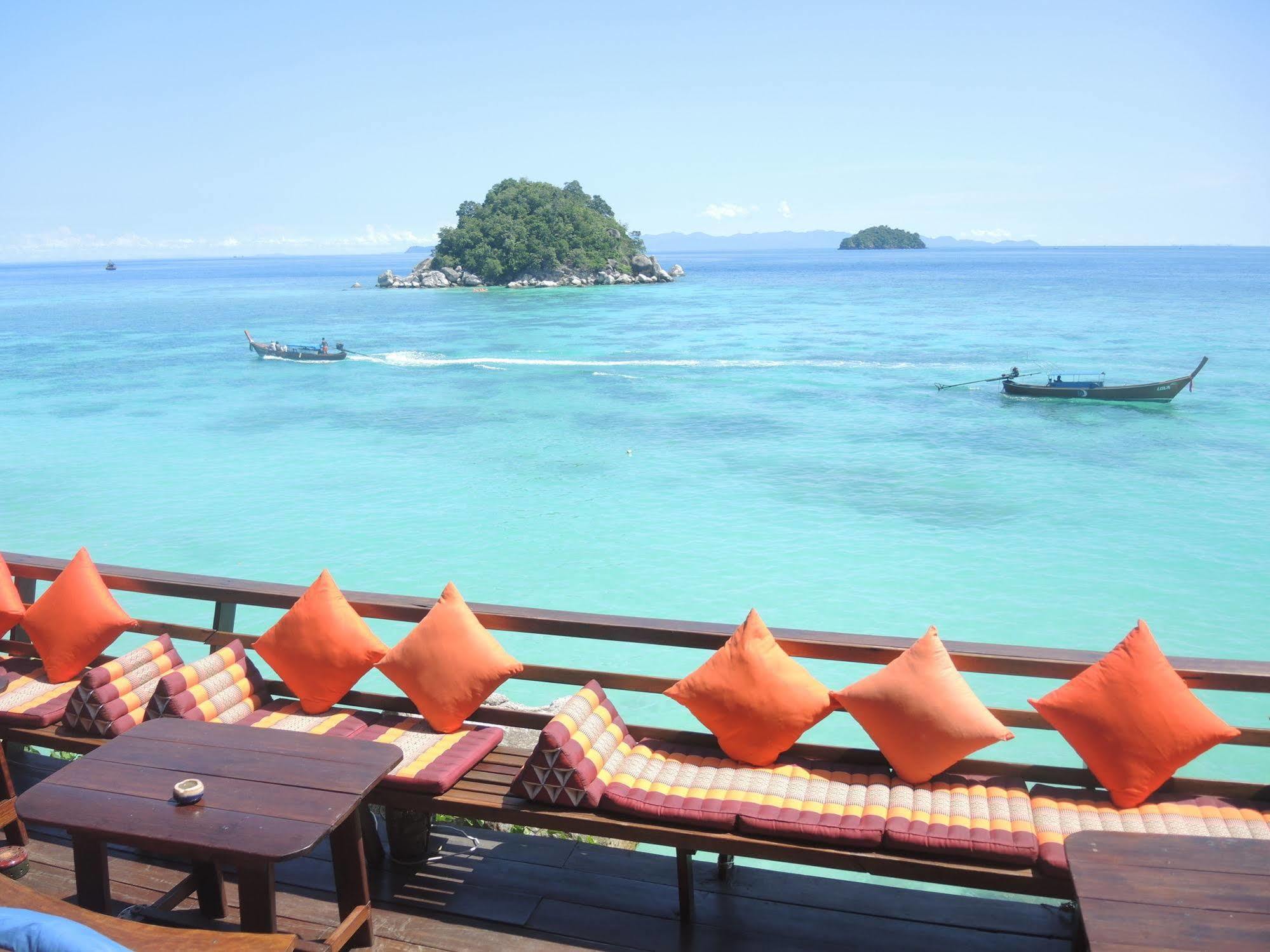 Serendipity Beach Resort Koh Lipe Exterior photo